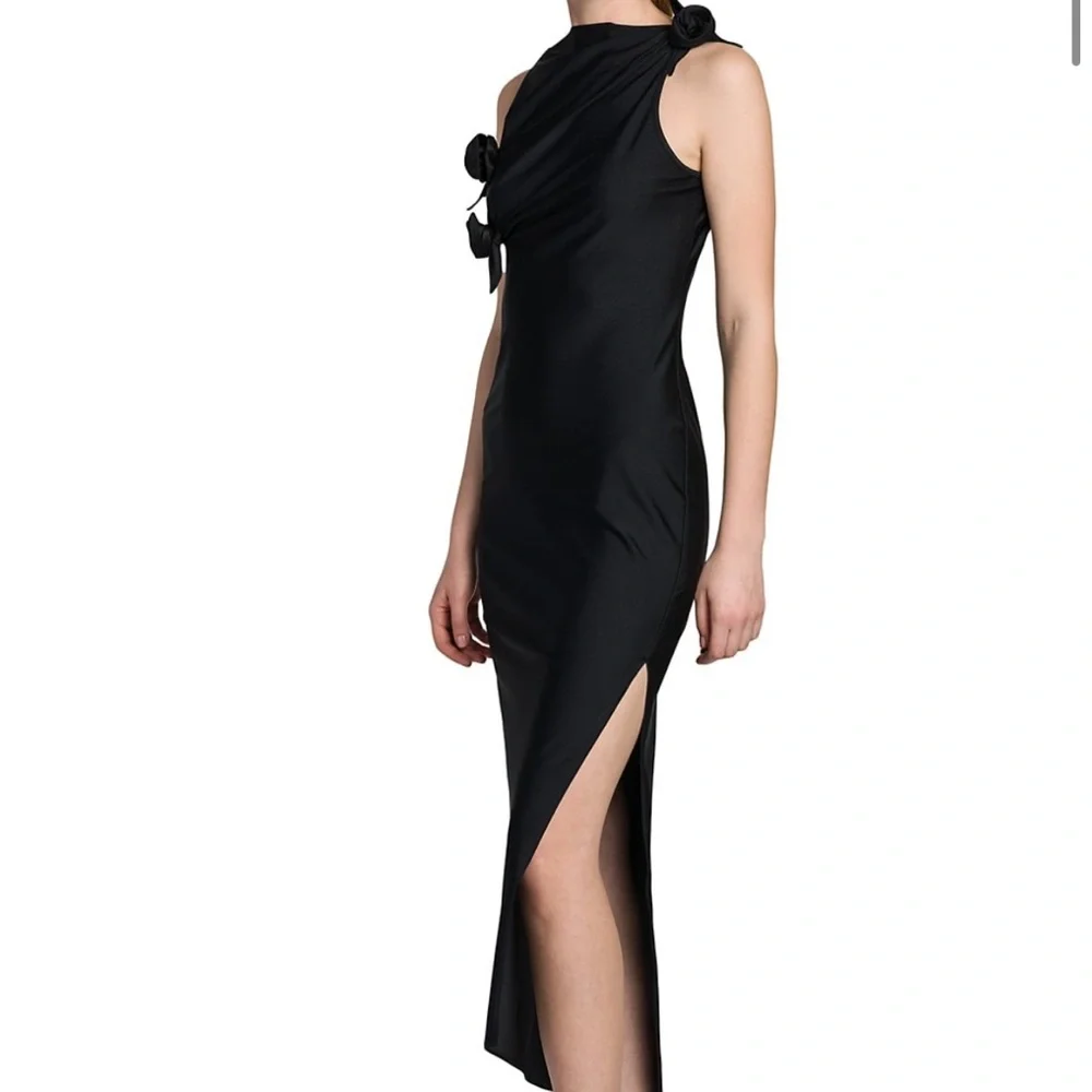 Coperni Sleeveless Asymmetric Flower Gown (XS)- keeping this for now - Picture 4 of 10